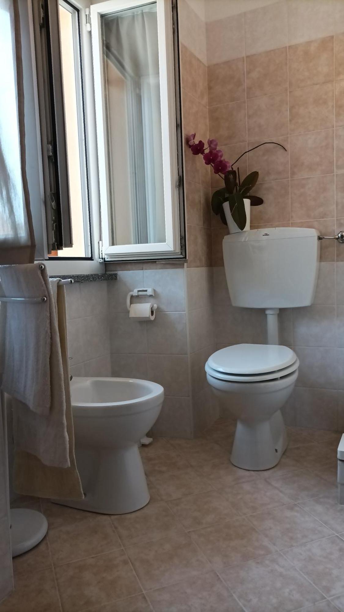 Quick Home - Interno 45 Biella Rum bild
